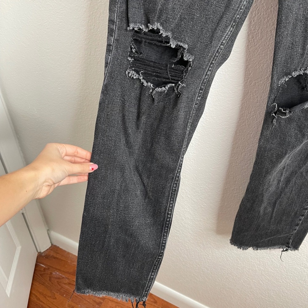 Abercrombie‎ & Fitch Ultra High Rise Ankle Straight Distressed Black Jeans 28 6R - Picture 3 of 4